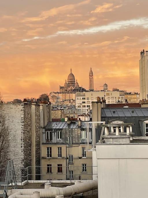 パリVue Sur Le Sacre Coeur Montmartreアパートメント エクステリア 写真