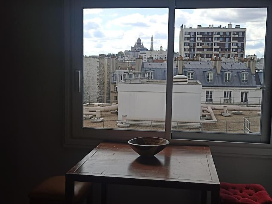 パリVue Sur Le Sacre Coeur Montmartreアパートメント エクステリア 写真